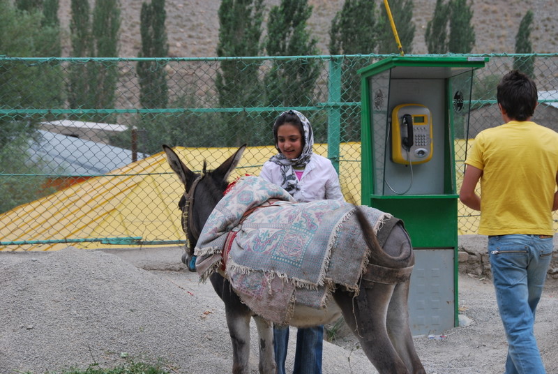 Iran-Tehran-Vicinity/IR_THR_N_Gajereh_donkey_girl_DSC_0585.JPG Iran-Tehran-Vicinity/IR_THR_N_Gajereh_donkey_girl_DSC_0585.JPG