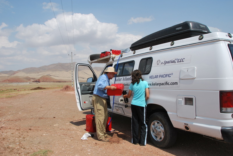 Iran-TurkeyBorder/IR_FuelCan2_DSC_0700.JPG Iran-TurkeyBorder/IR_FuelCan2_DSC_0700.JPG