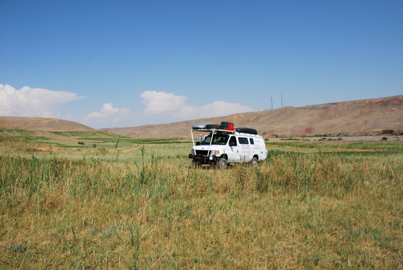 Turkey-RT-enroute-ERZ/TR_toERZ_wtrmlnsite_DSC_0927.JPG