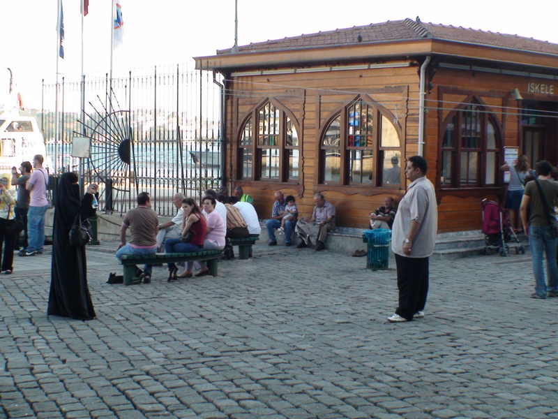 Turkey_RT_Istanbul_HTL/TR_IST_veilPhto1_DSC00465.JPG Turkey_RT_Istanbul_HTL/TR_IST_veilPhto1_DSC00465.JPG