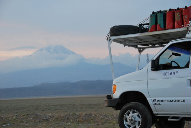Turkey_RT_NE_Kurd/TR_Ararat_Car_DSC_0744.JPG